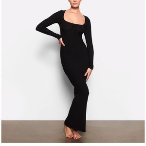 NWT Skims Long Sleeve Bodycon Dress sz S